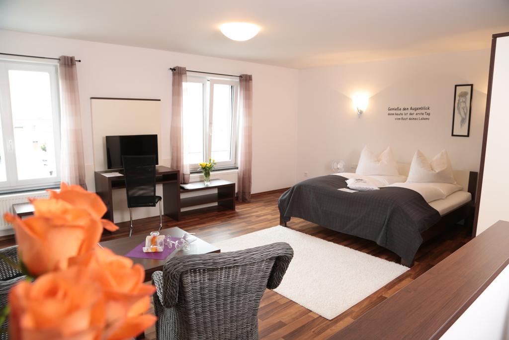 Hotel Am Marktplatz Gangkofen ห้อง รูปภาพ